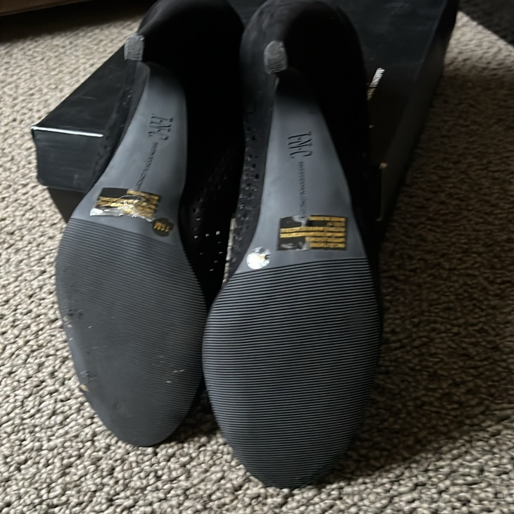 INC Guthrie Suede Caged Sandal Black Size 11 - Picture 4 of 4